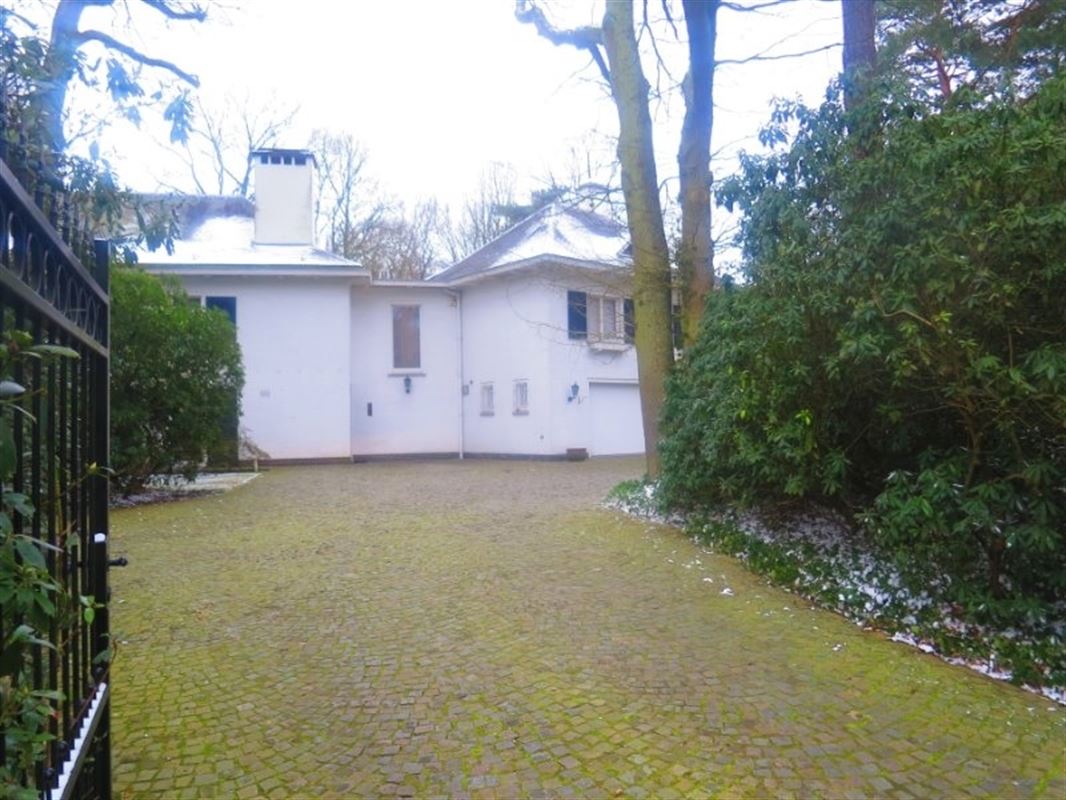 Foto 20 : Villa te 2970 's Gravenwezel (België) - Prijs € 995.000