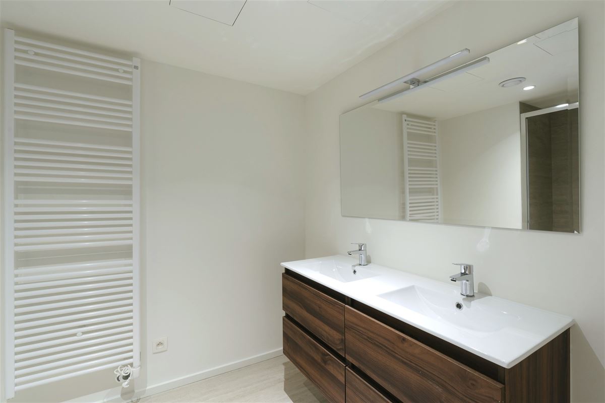 Image 22 : Duplex à 1050 Ixelles (Belgique) - Prix 725.000 &euro;