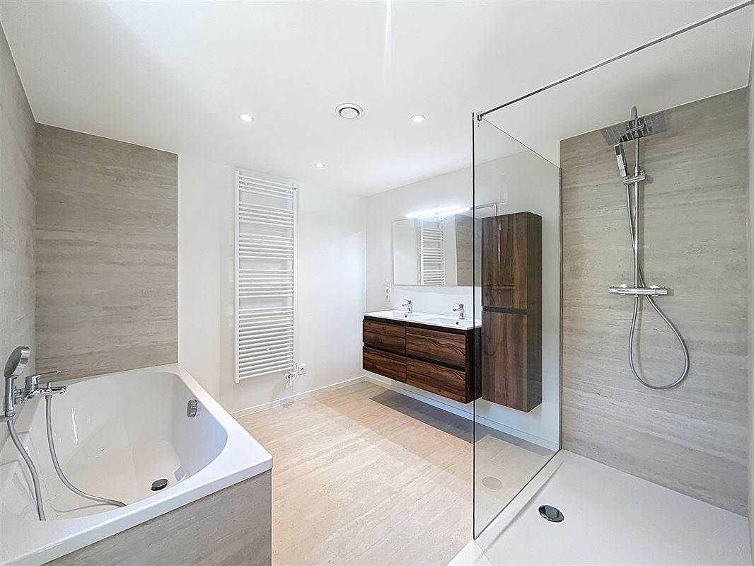 Image 21 : Duplex à 1050 Ixelles (Belgique) - Prix 725.000 &euro;