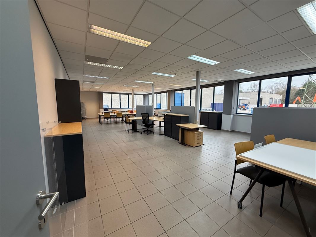 Foto 2 : Bedrijfsvastgoed te 2220 HEIST-OP-DEN-BERG (België) - Prijs € 1.500