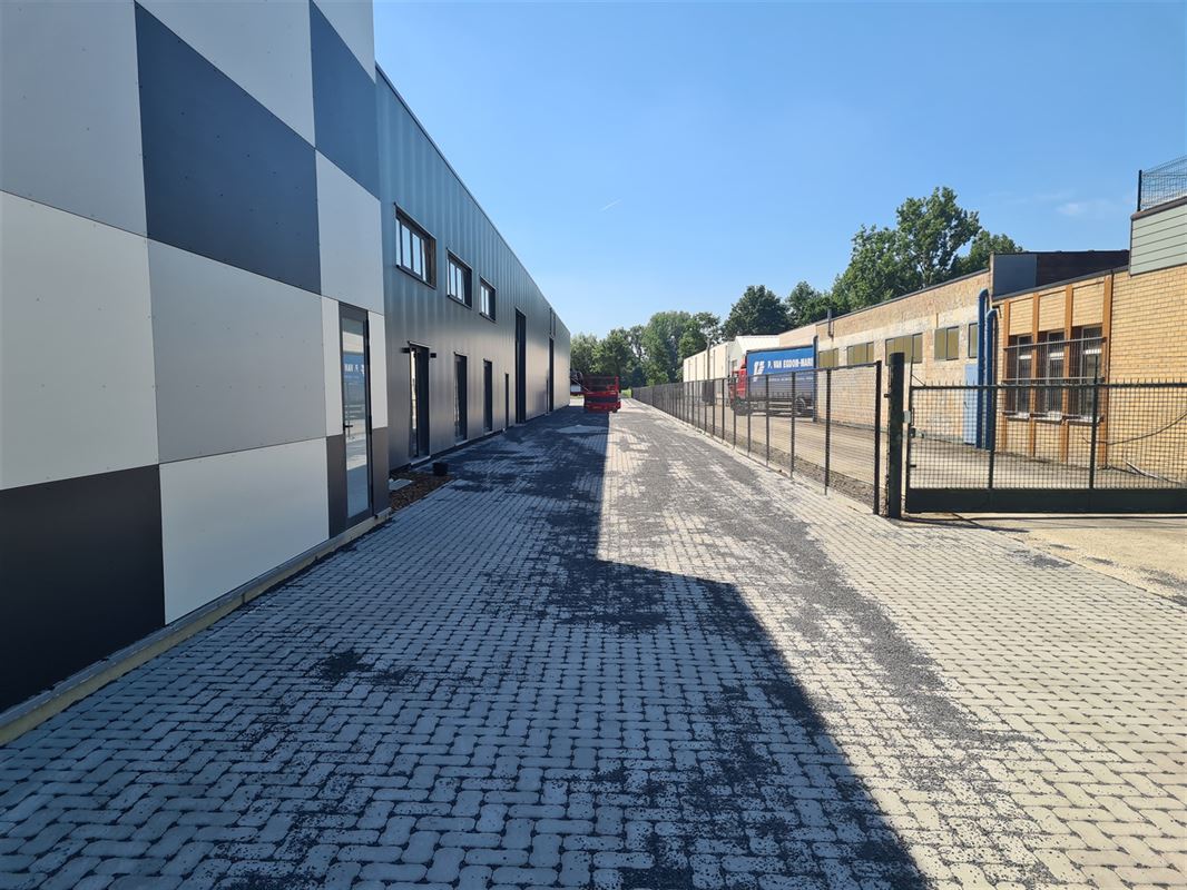 Foto 3 : Bedrijfsgebouw te 2220 HEIST-OP-DEN-BERG (België) - Prijs € 1.350