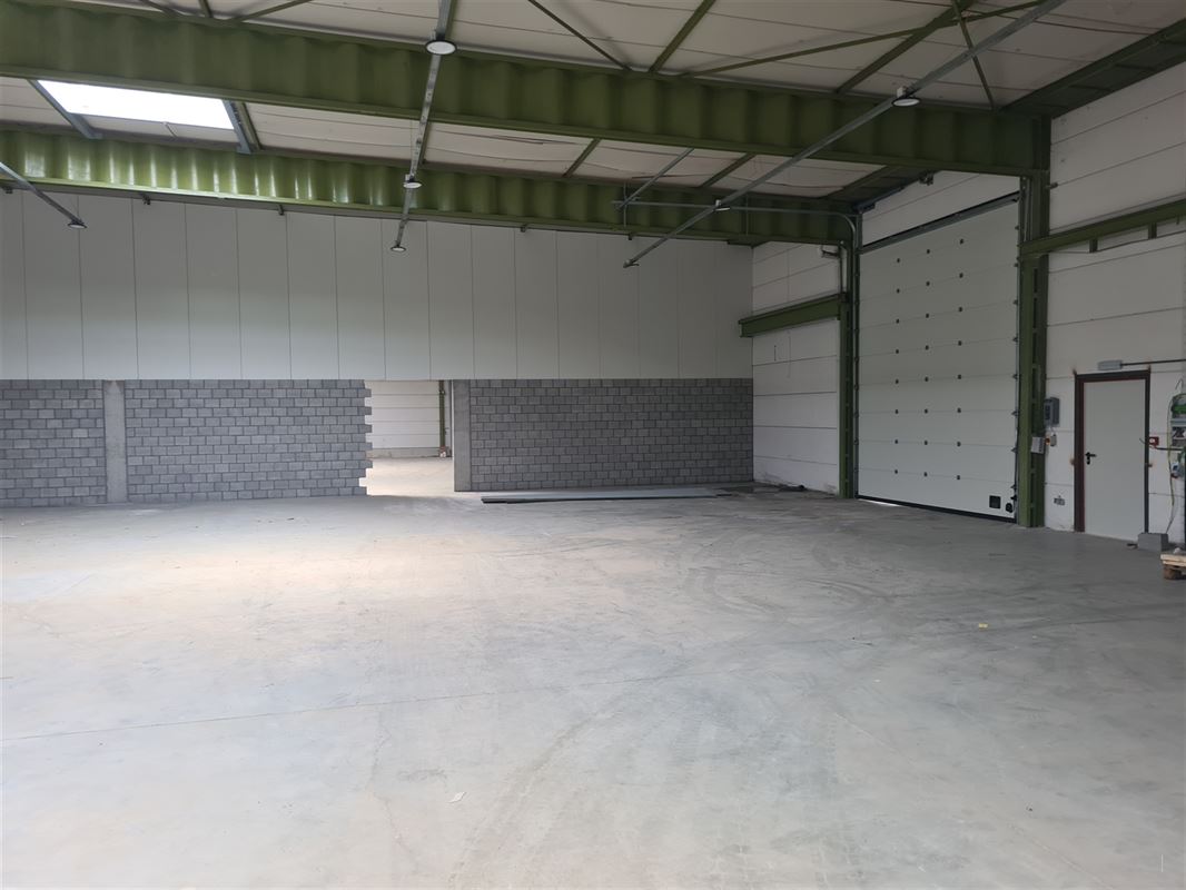 Foto 5 : Bedrijfsgebouw te 2220 HEIST-OP-DEN-BERG (België) - Prijs € 4.800