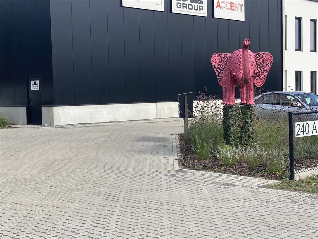 Foto 8 : Bedrijfsgebouw te 2220 HEIST-OP-DEN-BERG (België) - Prijs € 900