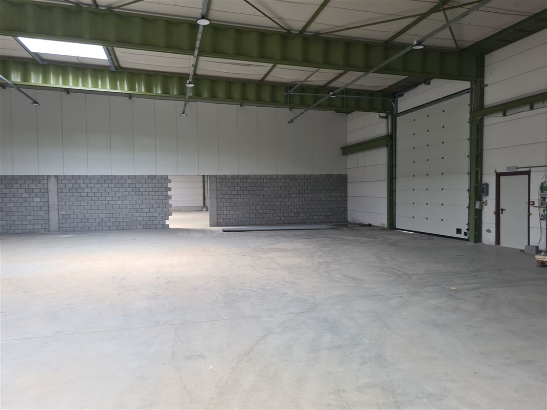 Foto 4 : Bedrijfsgebouw te 2220 HEIST-OP-DEN-BERG (België) - Prijs € 1.350