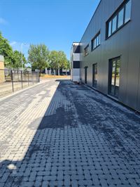 Foto 2 : Bedrijfsgebouw te 2220 HEIST-OP-DEN-BERG (België) - Prijs &euro; 1.900