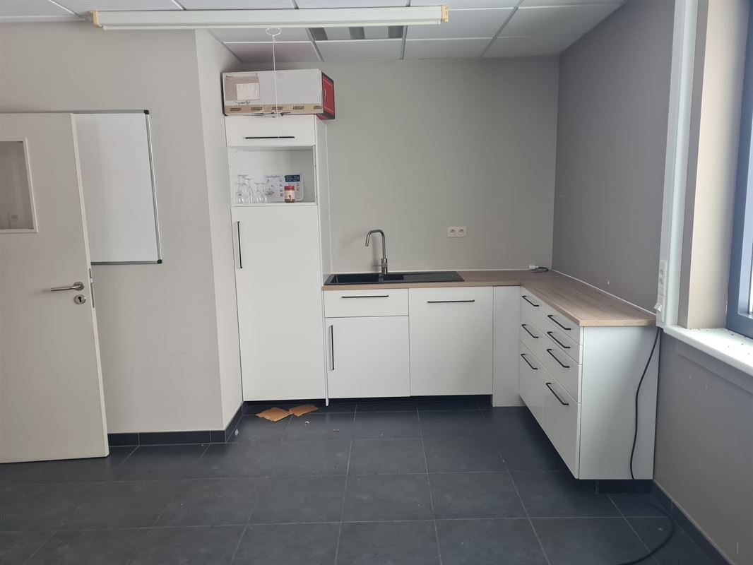 Foto 21 : Bedrijfsgebouw te 2220 HEIST-OP-DEN-BERG (België) - Prijs &euro; 1.850.000