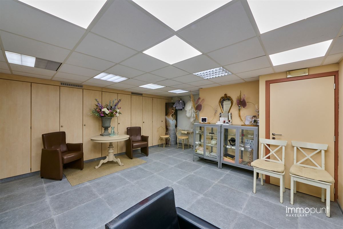 Foto 4 : Handelspand met woonst te 3930 HAMONT (België) - Prijs € 630.000