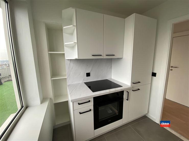 Foto 7 : Dak appartement te 2660 HOBOKEN (België) - Prijs € 650