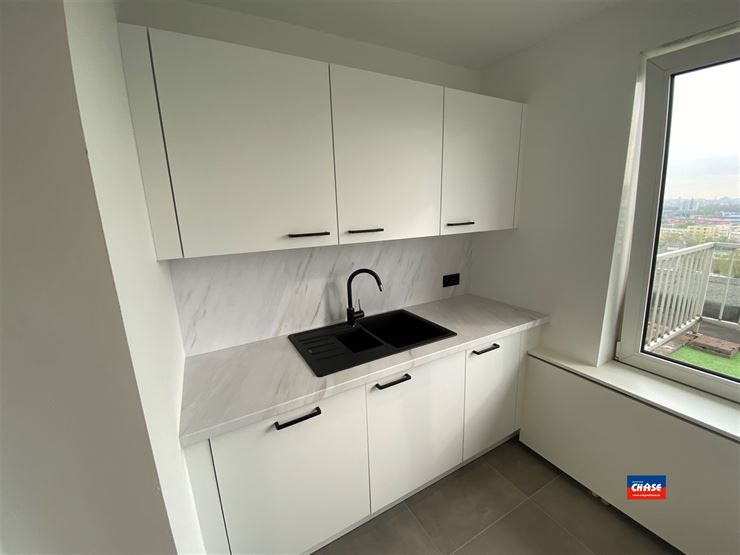 Foto 6 : Dak appartement te 2660 HOBOKEN (België) - Prijs € 650
