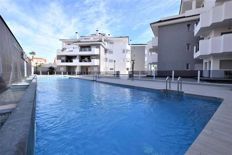 Foto 2 : Appartement te  Villamartin (Spanje) - Prijs € 234.000