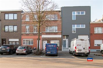 Foto 1 : Appartementsgebouw te 2660 HOBOKEN (België) - Prijs € 420.000