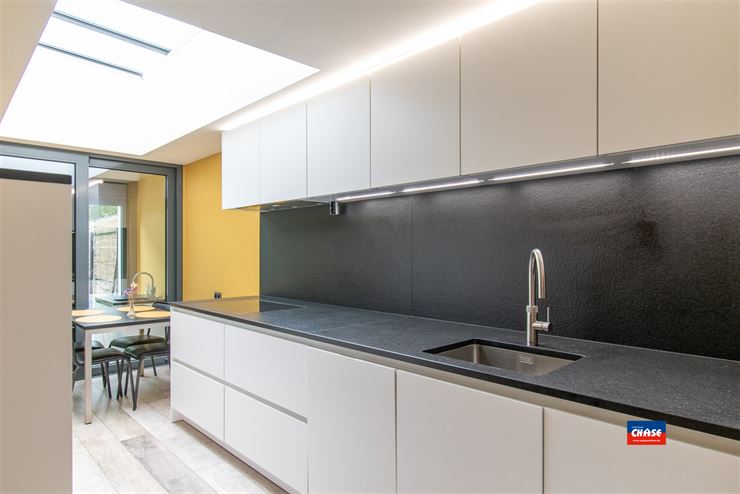 Foto 15 : Herenhuis te 2660 HOBOKEN (België) - Prijs € 580.000