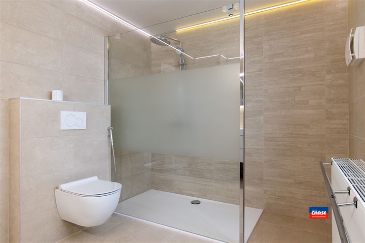 Foto 22 : Herenhuis te 2660 HOBOKEN (België) - Prijs € 580.000