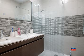Foto 9 : Appartement te 2660 HOBOKEN (België) - Prijs € 275.000