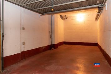 Foto 2 : Garage box te 2660 HOBOKEN (België) - Prijs € 24.000