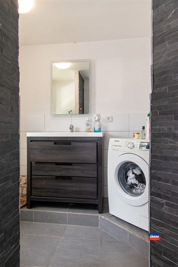 Foto 18 : Gemengd gebouw te 2170 MERKSEM (België) - Prijs € 390.000