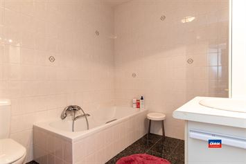 Foto 15 : Appartement te 2600 BERCHEM (België) - Prijs € 350.000