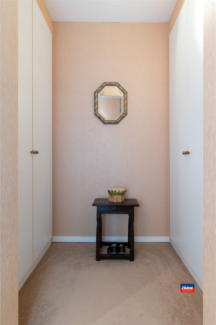 Foto 17 : Appartement te 2600 BERCHEM (België) - Prijs € 350.000