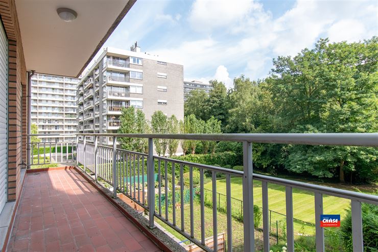 Foto 13 : Appartement te 2600 BERCHEM (België) - Prijs € 350.000