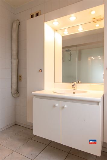 Foto 14 : Dak appartement te 2660 HOBOKEN (België) - Prijs € 235.000