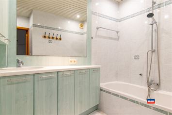 Foto 8 : Appartement te 2660 HOBOKEN (België) - Prijs € 239.000