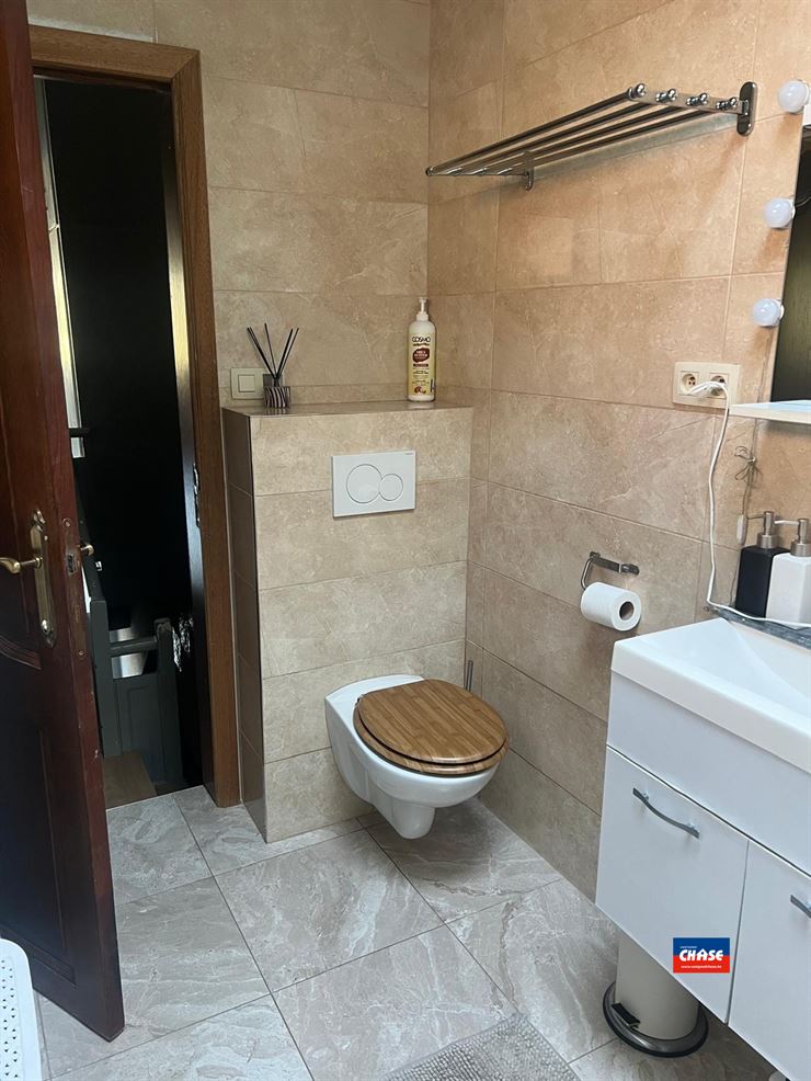 Foto 13 : Bel-étage te 2610 WILRIJK (België) - Prijs &euro; 375.000