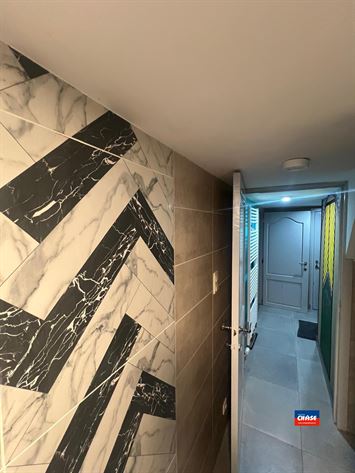 Foto 20 : Bel-étage te 2610 WILRIJK (België) - Prijs &euro; 375.000