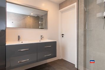 Foto 24 : Bel-étage te 2660 HOBOKEN (België) - Prijs &euro; 495.000