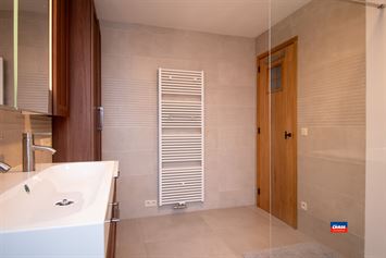 Foto 13 : Rijwoning te 2660 HOBOKEN (België) - Prijs &euro; 425.000