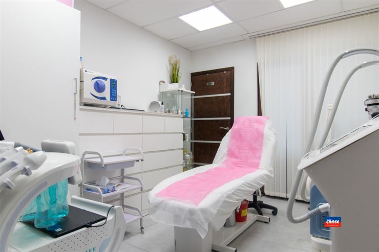 Foto 20 : Bel-étage te 2660 HOBOKEN (België) - Prijs &euro; 375.000