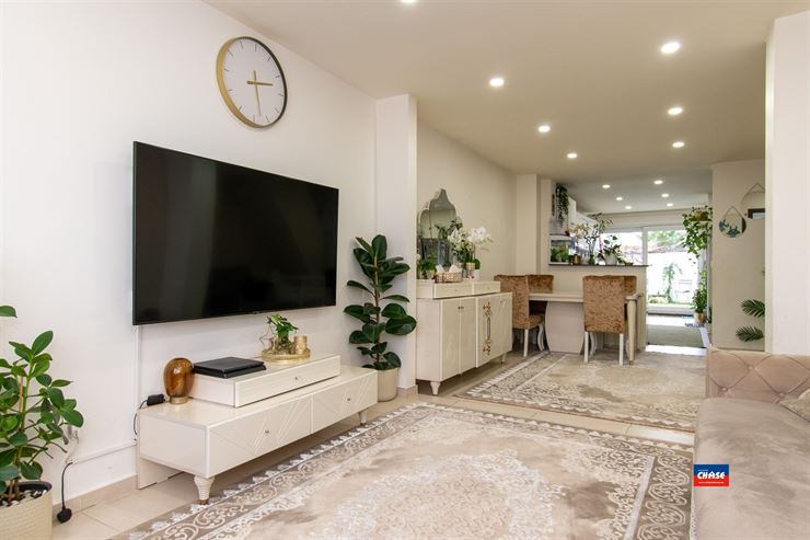 Rijwoning te 2660 HOBOKEN (België) - Prijs &euro; 275.000