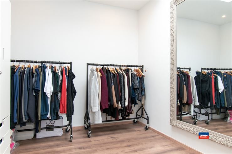 Foto 15 : Bel-étage te 2660 HOBOKEN (België) - Prijs &euro; 445.000