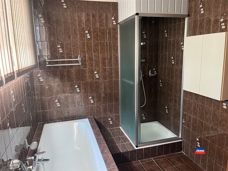 Foto 14 : Gebouw te 2620 HEMIKSEM (België) - Prijs &euro; 499.000