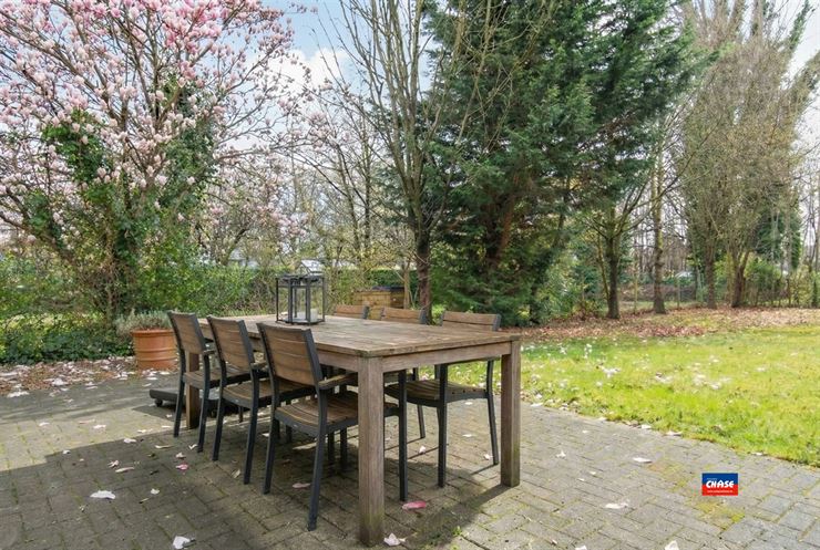 Foto 22 : Half open bebouwing te 2550 KONTICH (België) - Prijs &euro; 495.000