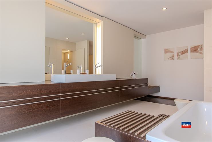 Foto 12 : Huis te 2620 HEMIKSEM (België) - Prijs &euro; 1.950.000