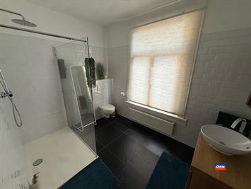 Foto 7 : Handelsfonds over te nemen te 2000 ANTWERPEN (België) - Prijs &euro; 199.000