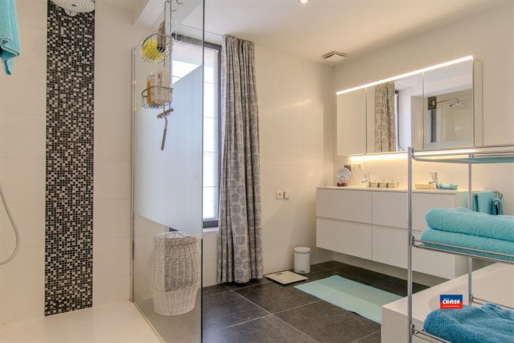 Foto 27 : Bel-étage te 2660 HOBOKEN (België) - Prijs &euro; 499.000