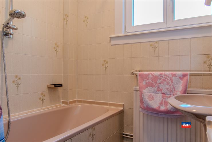 Foto 17 : Rijwoning te 2660 HOBOKEN (België) - Prijs &euro; 345.000
