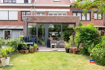 Foto 12 : Rijwoning te 2660 HOBOKEN (België) - Prijs &euro; 389.000