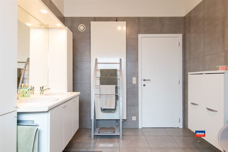 Foto 28 : Half open bebouwing te 2850 BOOM (België) - Prijs &euro; 499.000