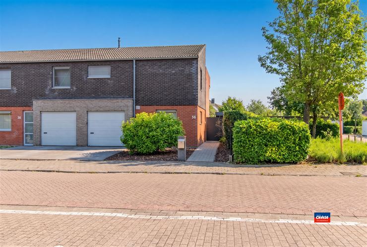 Foto 11 : Half open bebouwing te 2850 BOOM (België) - Prijs &euro; 499.000