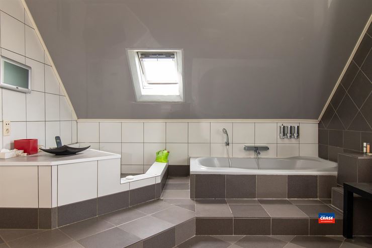 Foto 23 : Villa te 1982 WEERDE (België) - Prijs &euro; 950.000