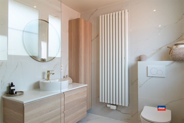 Foto 13 : Half open bebouwing te 2660 HOBOKEN (België) - Prijs &euro; 485.000