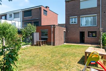 Foto 9 : Half open bebouwing te 2660 HOBOKEN (België) - Prijs &euro; 485.000