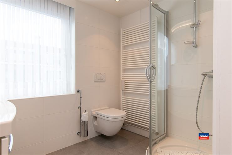 Foto 14 : Rijwoning te 2660 HOBOKEN (België) - Prijs &euro; 349.000