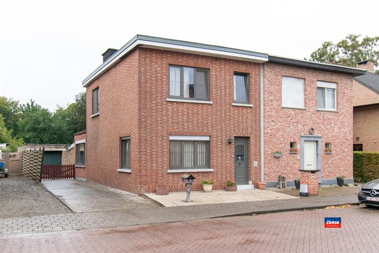 Half open bebouwing te 2150 BORSBEEK (België) - Prijs &euro; 530.000