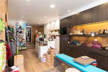 Foto 3 : Gemengd gebouw te 2660 HOBOKEN (België) - Prijs &euro; 425.000