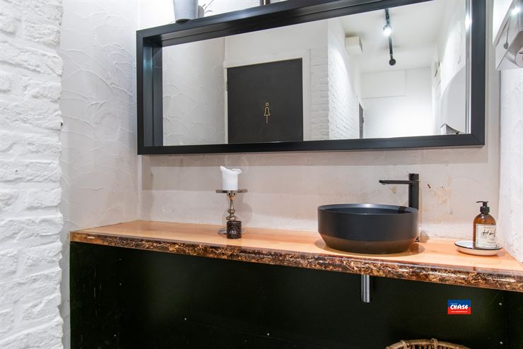 Foto 16 : Gemengd gebouw te 2000 ANTWERPEN (België) - Prijs &euro; 620.000