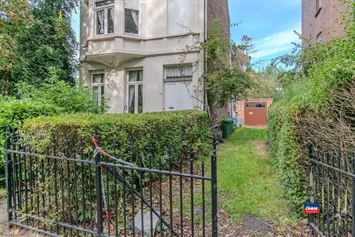 Foto 24 : Herenhuis te 2660 HOBOKEN (België) - Prijs &euro; 699.000