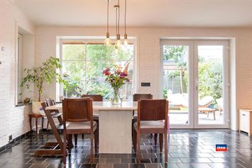 Foto 6 : Half open bebouwing te 2630 AARTSELAAR (België) - Prijs &euro; 719.000